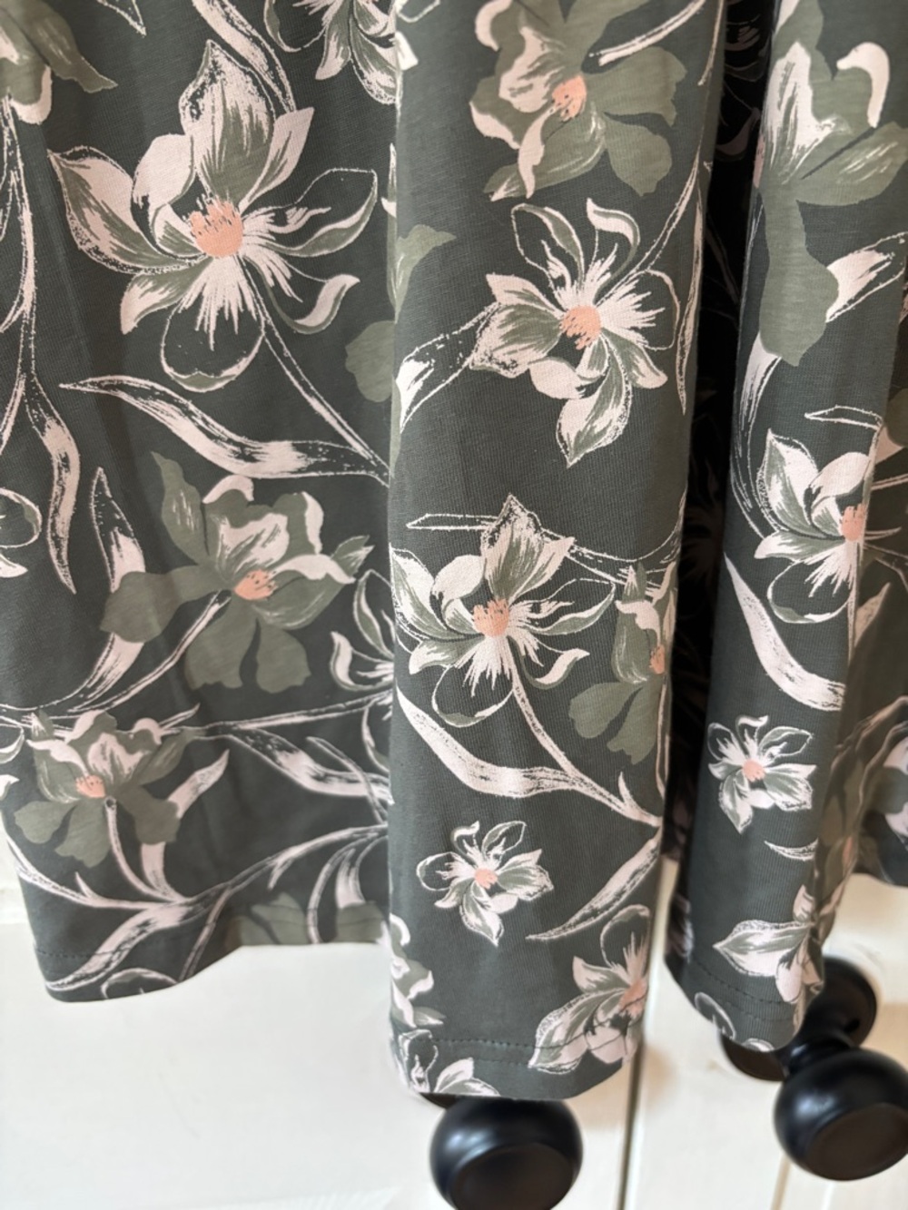 Pact Organic Fit & Flare Crossover Dress Size Small Vineyard Floral Castor Gray - Picture 9 of 16